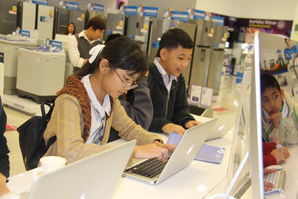 Intel Fair_108